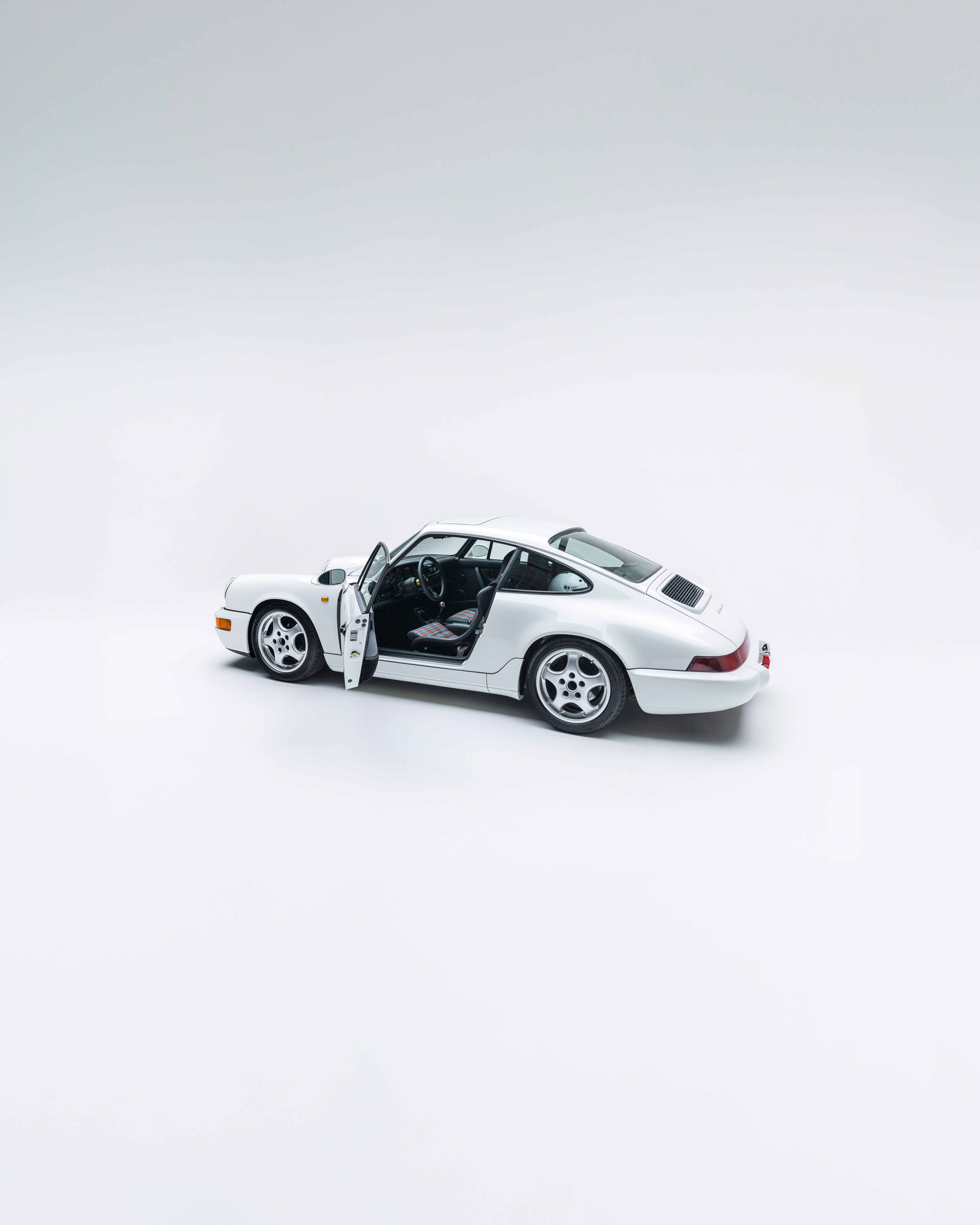 Porsche 964 Carrera 4 Gentleman Driver — Manufaktur 964